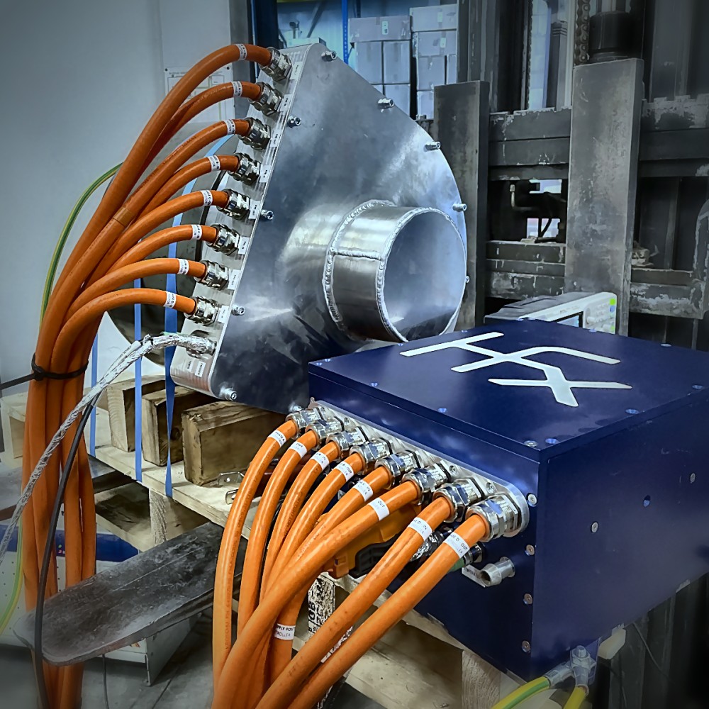 Custom Hydraulic Control Unit — detail view 1